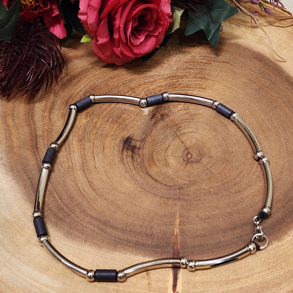 Retro Black And Silver Toned Beaded Necklace